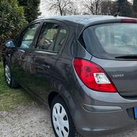 Opel corsa anno 2011