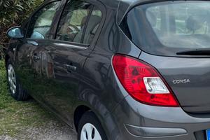 Opel corsa anno 2011