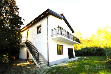 VILLA SINGOLA A VAL DELLA TORRE