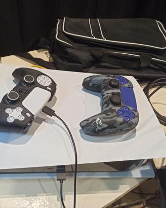Sony PS5 Standard con Borsa e 2 Controller e UFC5