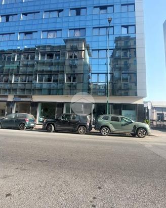 3 LOCALI A NAPOLI