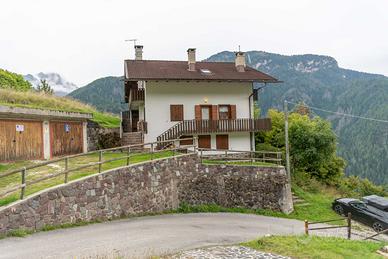 Appartamento panoramico Caracoi Agoin