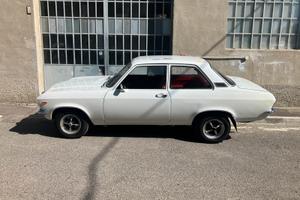 Opel Ascona A due porte