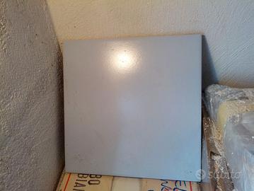 Confezione mattonelle azzurre 20X20 1,4 mq (35pz)