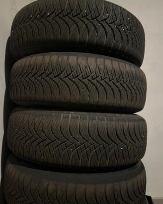 Gomme auto
