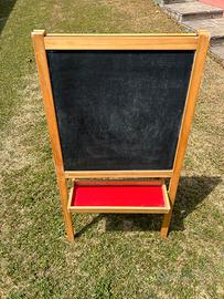 Lavagna a cavalletto in legno per bambini