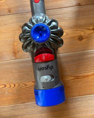 Dyson v8 Aspirapolvere