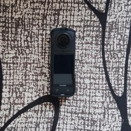Insta360 x5 con accessori come in foto  Ins