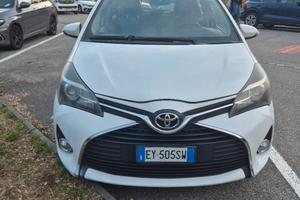 Toyota yaris 1.4 Diesel ( 2015 )