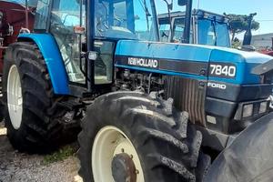 TRATTORE AGRICOLO USATO NEW HOLLND 7840