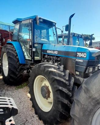 TRATTORE AGRICOLO USATO NEW HOLLND 7840
