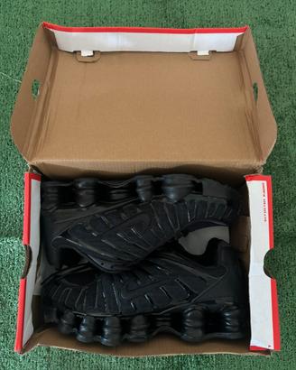 Nike shox nere