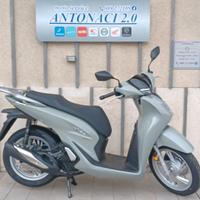 Honda SH 125 Grigio - In Pronta Consegna