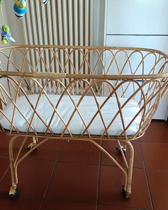 culla in vimini vintage