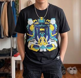 T-shirt Adidas uomo nera con stampa - tg L