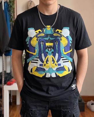 T-shirt Adidas uomo nera con stampa - tg L