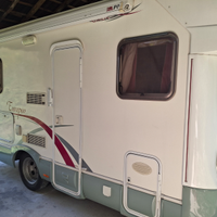 Camper semintegrale