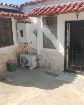 POZZUOLI-VILLETTA INDIPENDENTE PER NON RESIDENTI