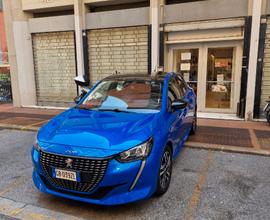 Peugeot 208 Allure 1.2 PureTech - Anno 2020