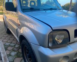 Suzuki jimny 1300 anno 2004