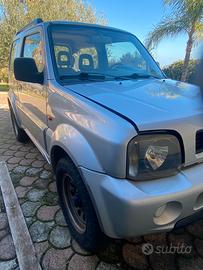 Suzuki jimny 1300 anno 2004