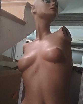 manichino donna decorativo 