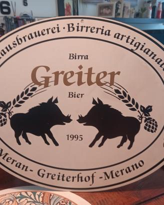 Vecchia tabella in resina