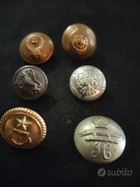 bottoni militari e di forze civili 22