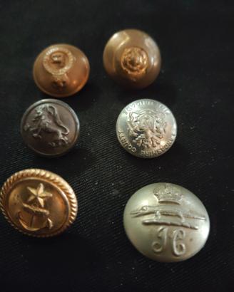 bottoni militari e di forze civili 22