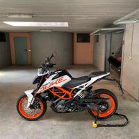 KTM DUKE 390