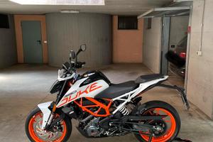 KTM DUKE 390