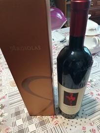 bottiglia di vino  argiolas turriga  1999