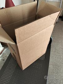 Cartoni, lotto di 80 pezzi 