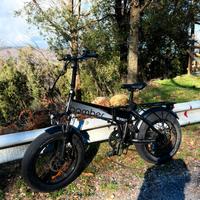 Bicicletta elettrica-Bomber zeta emg