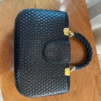 Borsetta manico corto nera