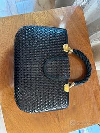 Borsetta manico corto nera