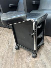 Carrello portaoggetti per manicure