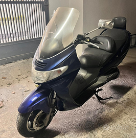 Suzuki Burgman 400