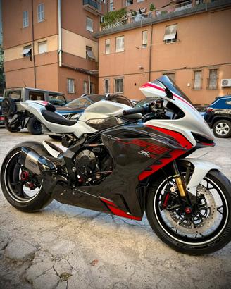 MV AGUSTA F3 - LEGGI BENE
