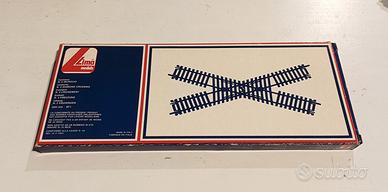 Lima binario sgancia vagoni e incrocio