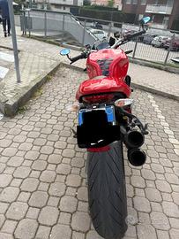 Ducati Monster 1200