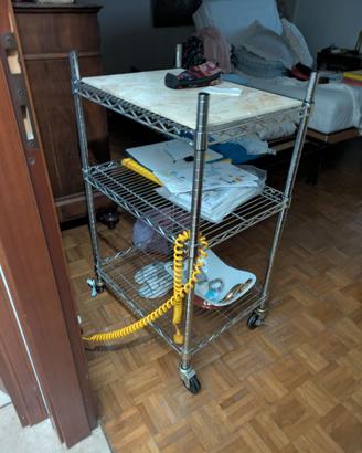 Carrello scaffale in metallo
