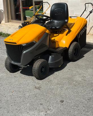 Trattorino da giardino Stiga Estate 792 W