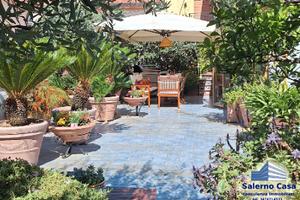 Zona carmine - attico con terrazzo a livello