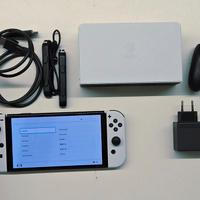 Nintendo Switch OLED White - Set Completo+Custodia
