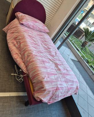 letto usato con piccoli difetti