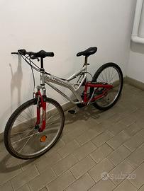 perfetta bici 26, ammortzzata pronto all’uso