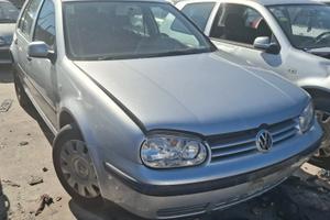 VOLKSWAGEN GOLF per ricambi usati