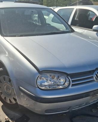 VOLKSWAGEN GOLF per ricambi usati