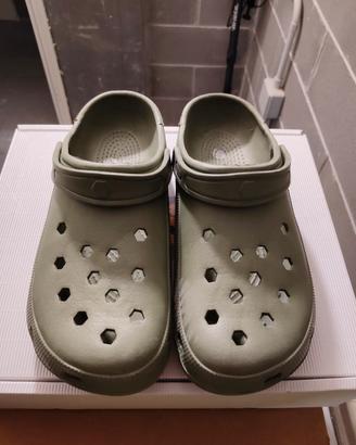 Ciabatta tipo Crocs